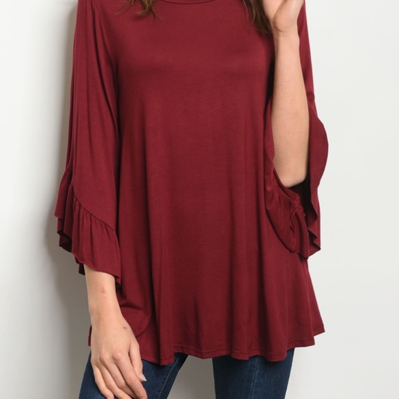 BELLA BURGUNDY RUFFLE hand detail - Top - Picture 2 of 3